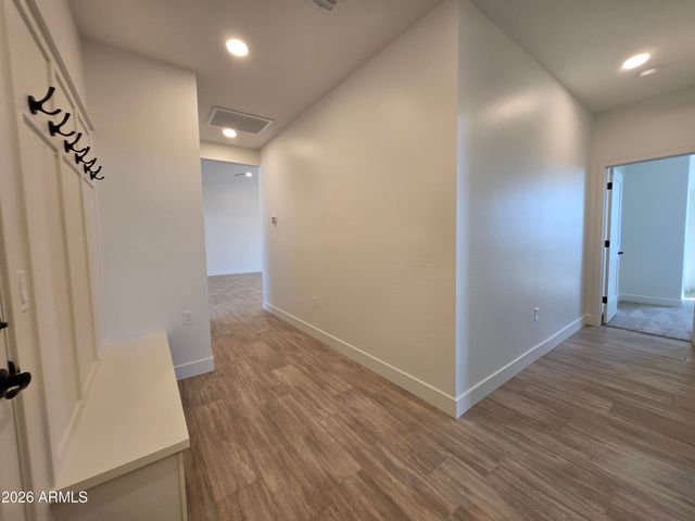 9315 W SANDSTONE MOUNTAIN Drive, Casa Grande, AZ 85194