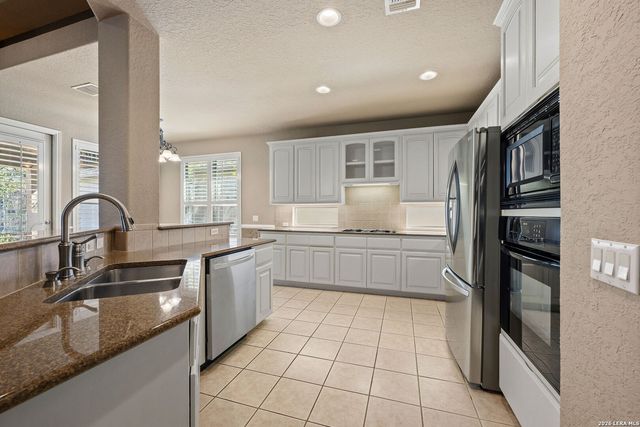 111 Garden Trace, San Antonio, TX 78260