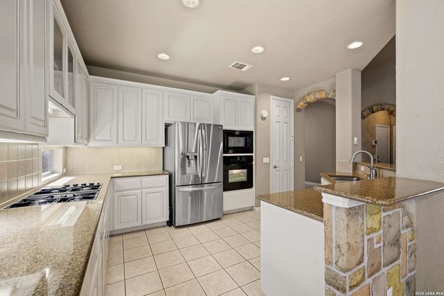 111 Garden Trace, San Antonio, TX 78260