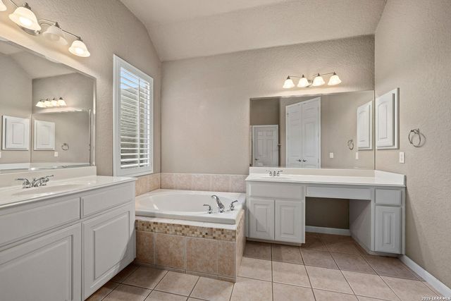 111 Garden Trace, San Antonio, TX 78260