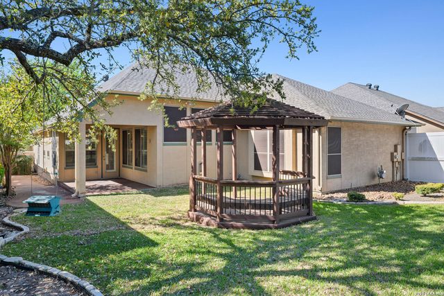 111 Garden Trace, San Antonio, TX 78260