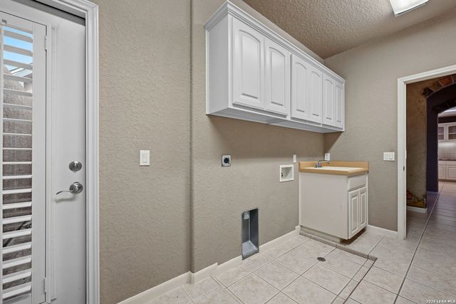 111 Garden Trace, San Antonio, TX 78260