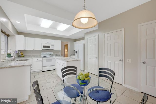 30125 MERCHANT CT, Great Falls, VA 22066