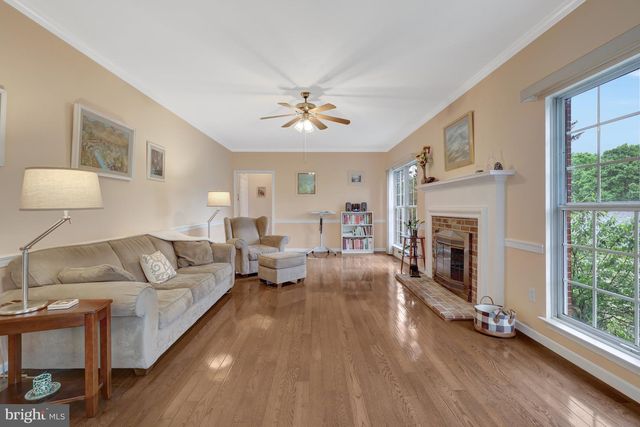 30125 MERCHANT CT, Great Falls, VA 22066