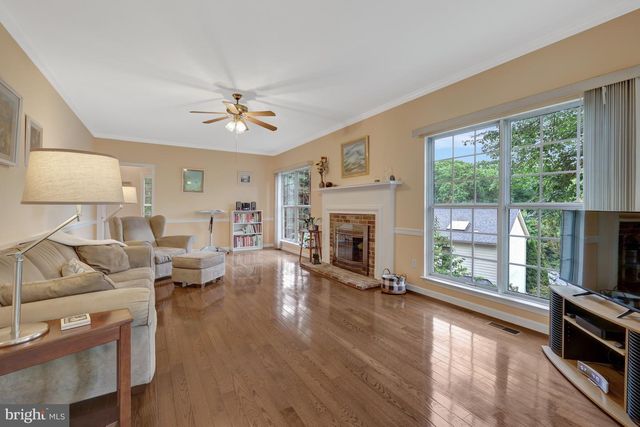 30125 MERCHANT CT, Great Falls, VA 22066