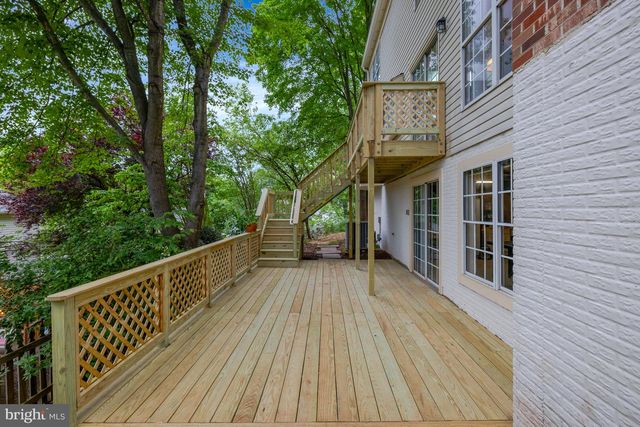 30125 MERCHANT CT, Great Falls, VA 22066