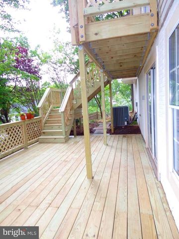 30125 MERCHANT CT, Great Falls, VA 22066