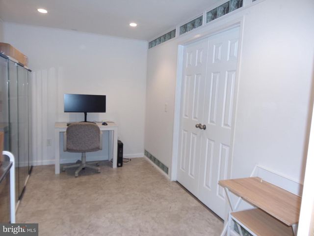 30125 MERCHANT CT, Great Falls, VA 22066