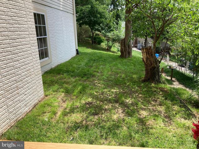 30125 MERCHANT CT, Great Falls, VA 22066