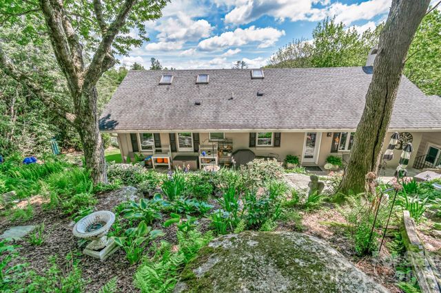 195 Fairway Lane, Blowing Rock, NC 28605