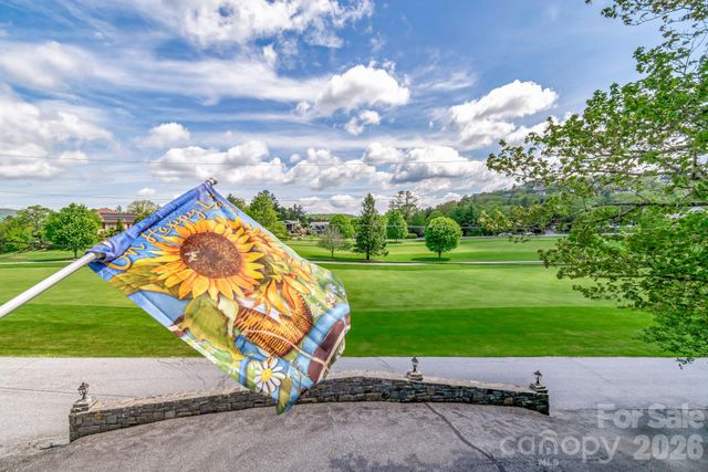 195 Fairway Lane, Blowing Rock, NC 28605