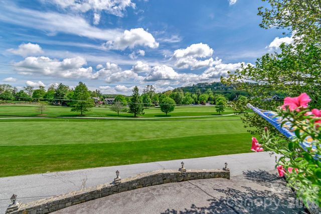 195 Fairway Lane, Blowing Rock, NC 28605