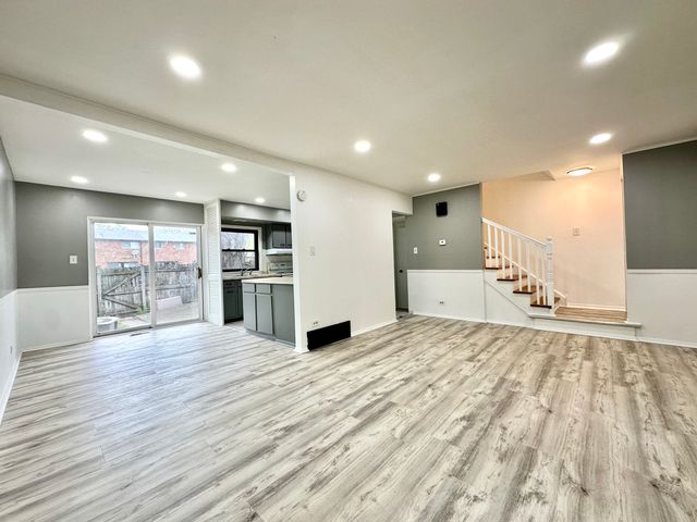 18w158 16th Street, Villa Park, IL 60181