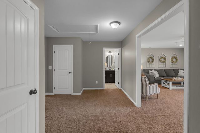 1803 Villa Cir, Lebanon, TN 37090