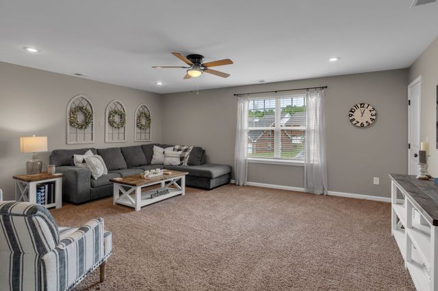 1803 Villa Cir, Lebanon, TN 37090