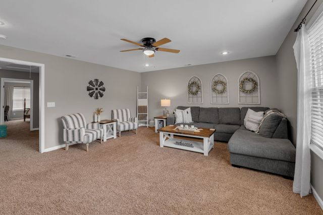 1803 Villa Cir, Lebanon, TN 37090