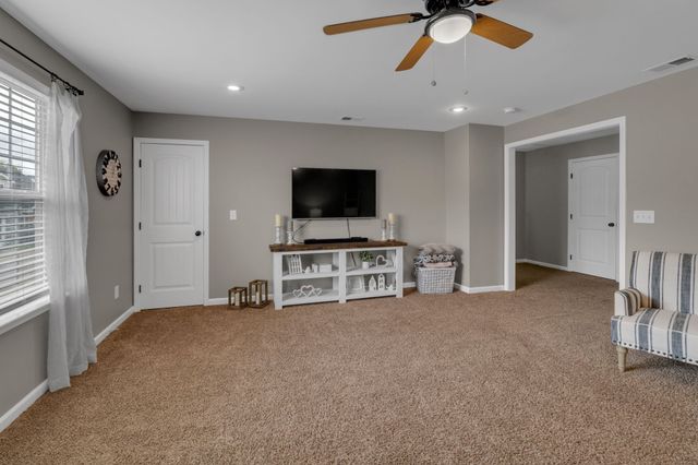 1803 Villa Cir, Lebanon, TN 37090