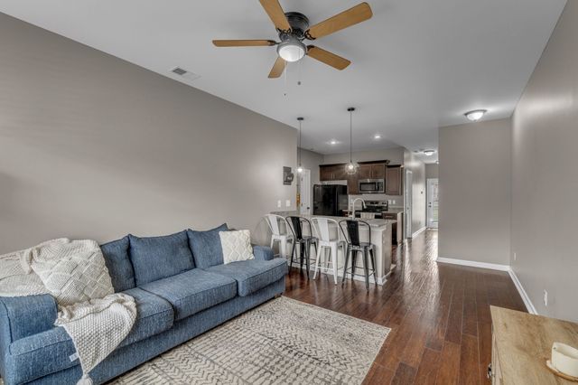 1803 Villa Cir, Lebanon, TN 37090