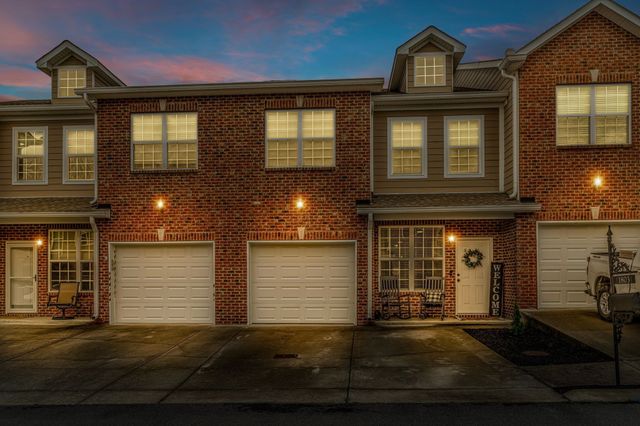 1803 Villa Cir, Lebanon, TN 37090