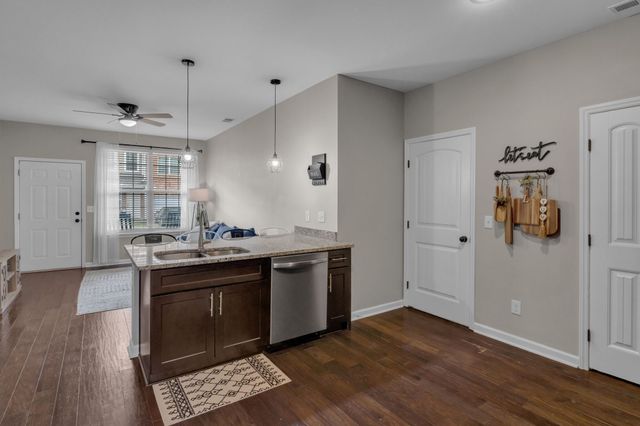 1803 Villa Cir, Lebanon, TN 37090