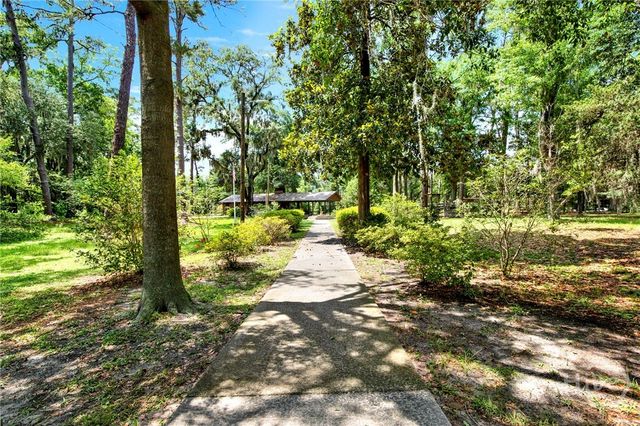 200 Kinzie Avenue, Savannah, GA 31404