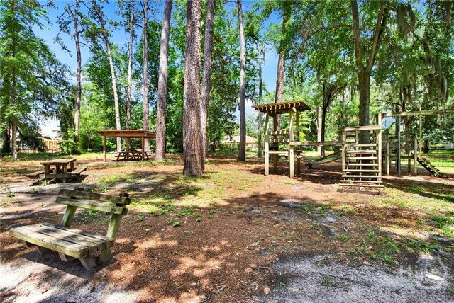200 Kinzie Avenue, Savannah, GA 31404