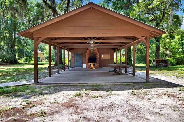 200 Kinzie Avenue, Savannah, GA 31404