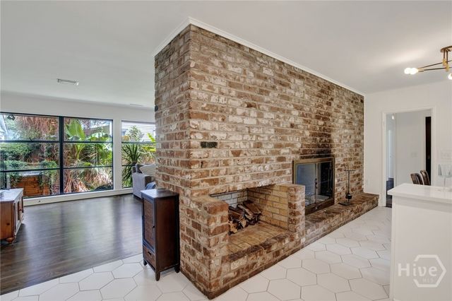 200 Kinzie Avenue, Savannah, GA 31404