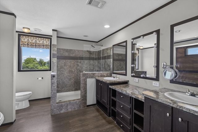 1129 Ragsdale Street, Terrell, TX 75160