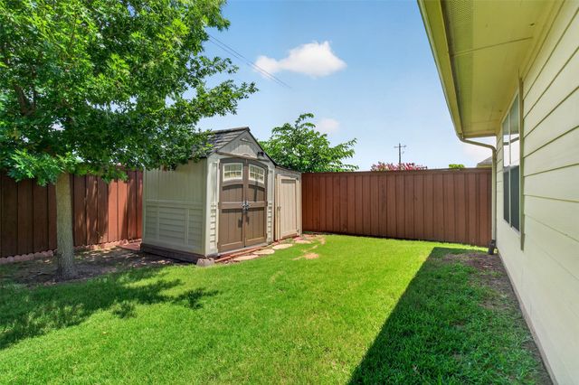 13233 Palancar Drive, Fort Worth, TX 76244
