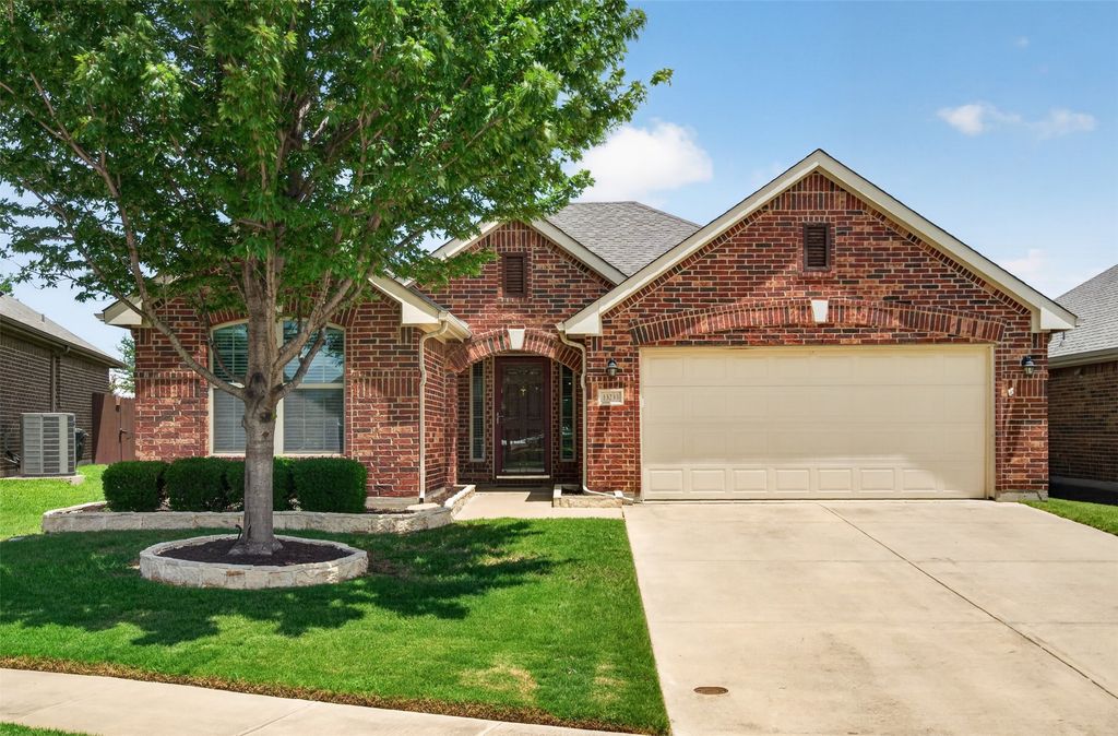13233 Palancar Drive, Fort Worth, TX 76244