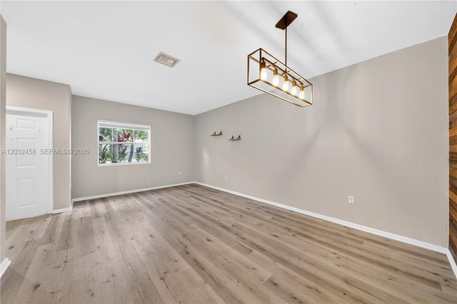 2827 SW 83rd Terrace 102, Miramar, FL 33025