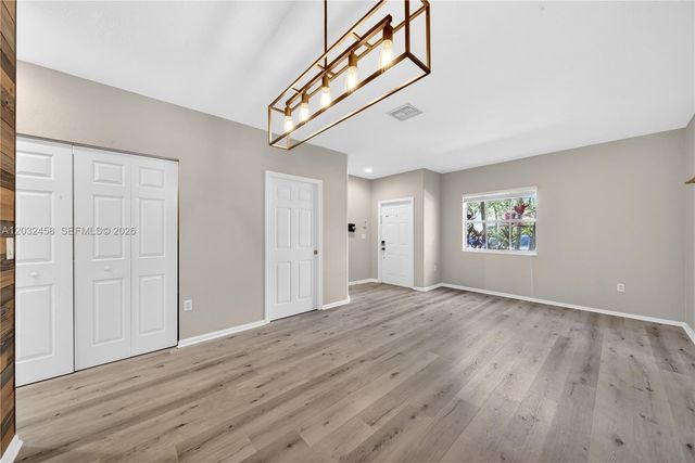 2827 SW 83rd Terrace 102, Miramar, FL 33025