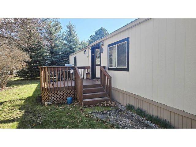 1809 26TH St 77, La Grande, OR 97850