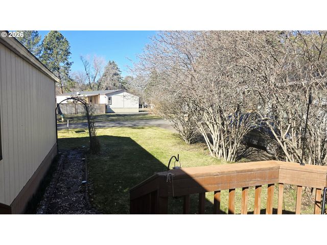 1809 26TH St 77, La Grande, OR 97850