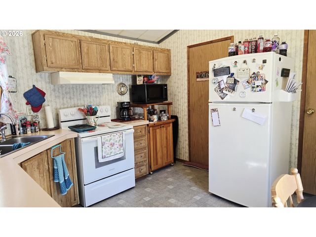 1809 26TH St 77, La Grande, OR 97850