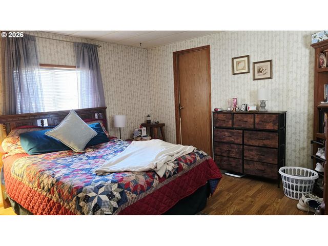 1809 26TH St 77, La Grande, OR 97850