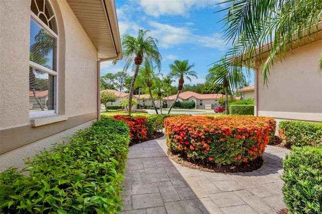 3415 E CHELMSFORD COURT 35, Sarasota, FL 34235