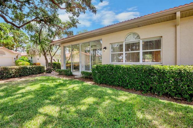 3415 E CHELMSFORD COURT 35, Sarasota, FL 34235