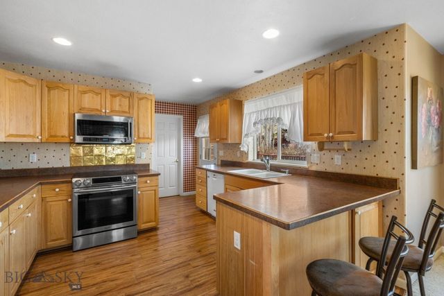 7055 Skylark Drive, Manhattan, MT 59741