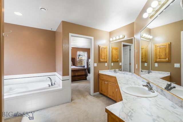 7055 Skylark Drive, Manhattan, MT 59741