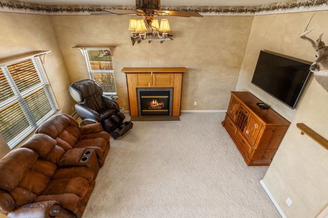 7055 Skylark Drive, Manhattan, MT 59741