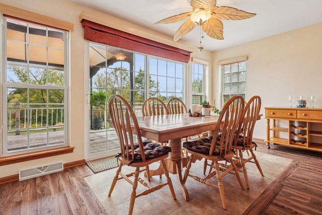 8216 Anna AVENUE, Waterford, WI 53185