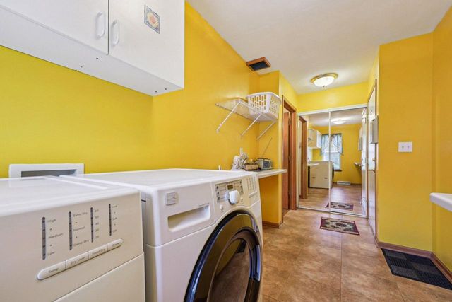 8216 Anna AVENUE, Waterford, WI 53185