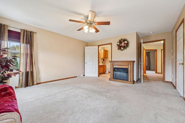 8216 Anna AVENUE, Waterford, WI 53185