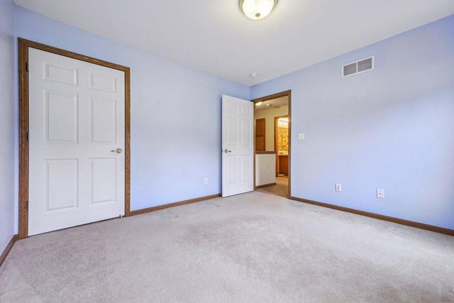 8216 Anna AVENUE, Waterford, WI 53185