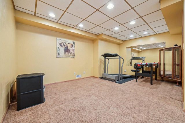 8216 Anna AVENUE, Waterford, WI 53185