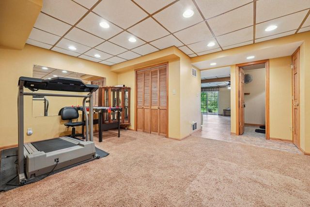 8216 Anna AVENUE, Waterford, WI 53185