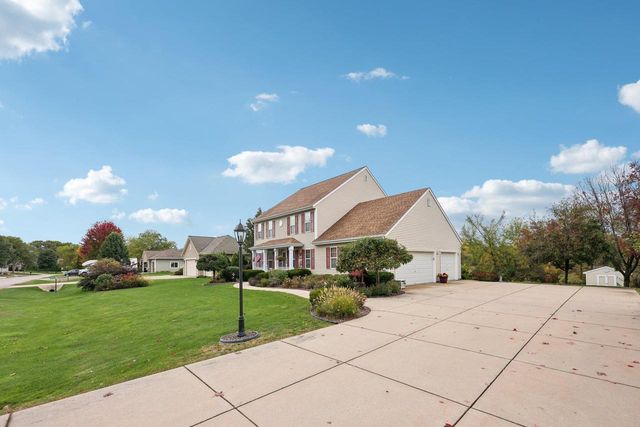 8216 Anna AVENUE, Waterford, WI 53185