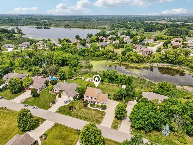 8216 Anna AVENUE, Waterford, WI 53185